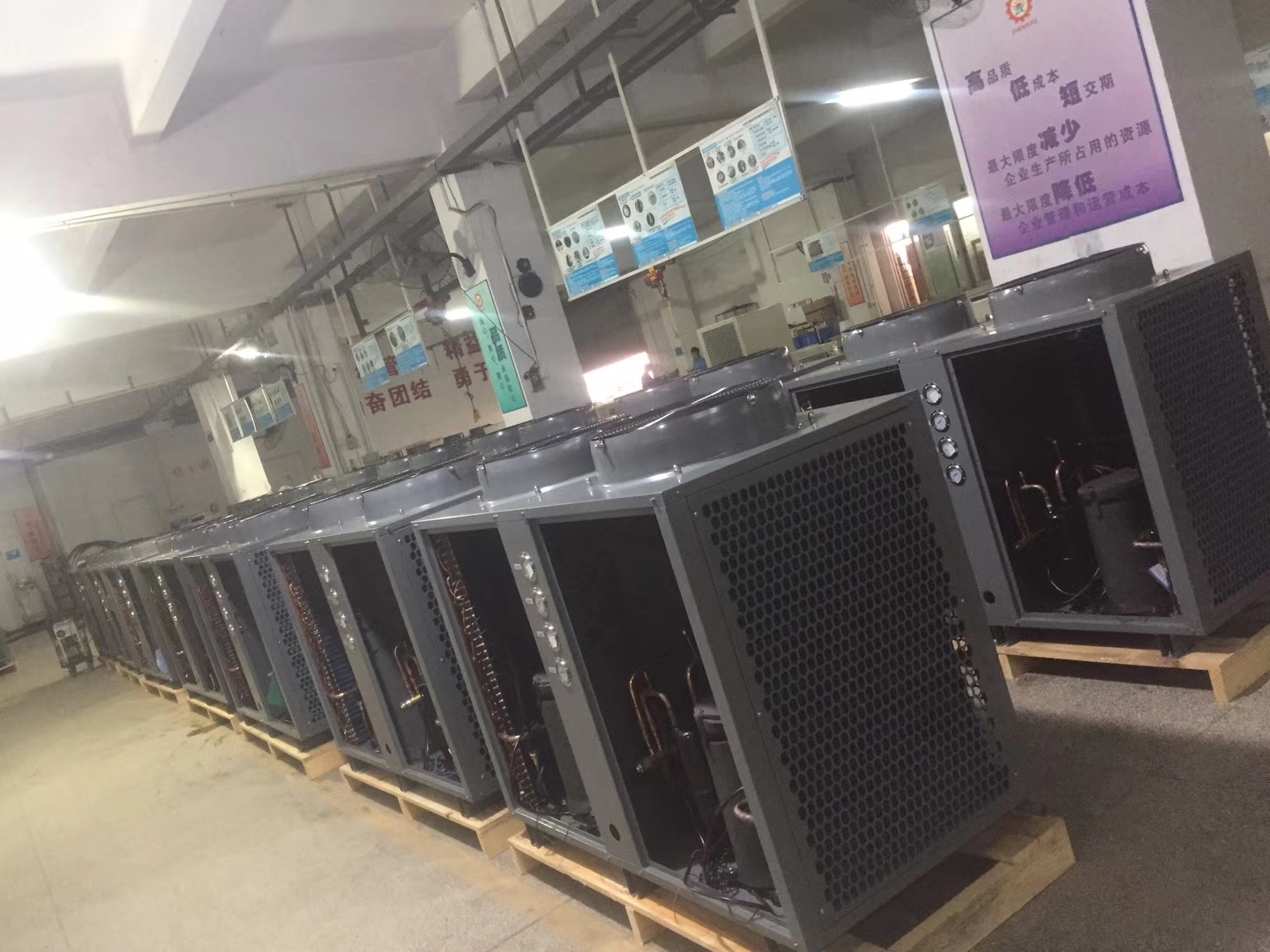 暖通师傅讲大实话:千万不要装燃气壁挂炉,家用空气能采暖更安全 暖通师傅讲大实话:千万不要装燃气壁挂炉,家用空气能采暖更安全