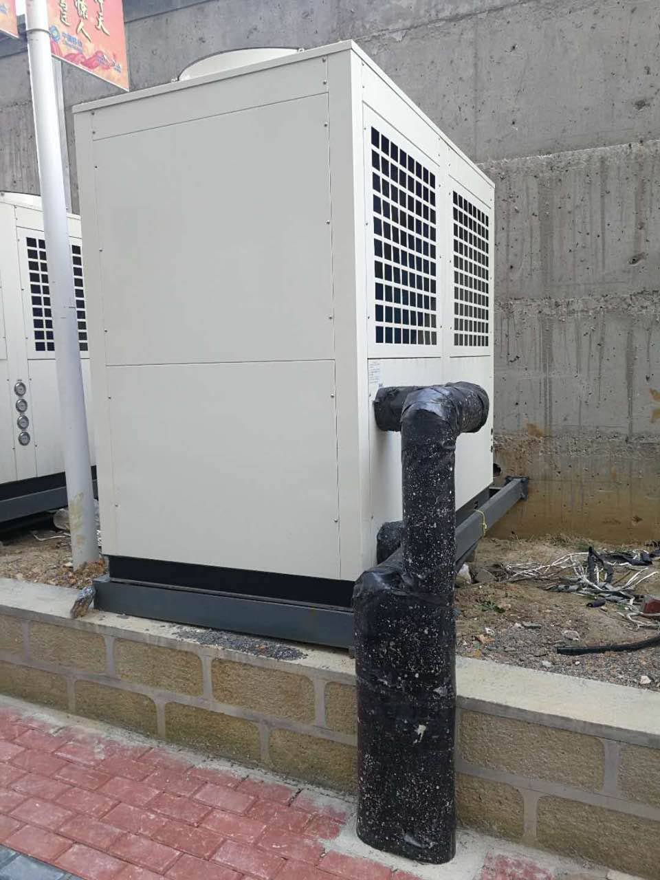 大连对外经贸学院90吨热水项目